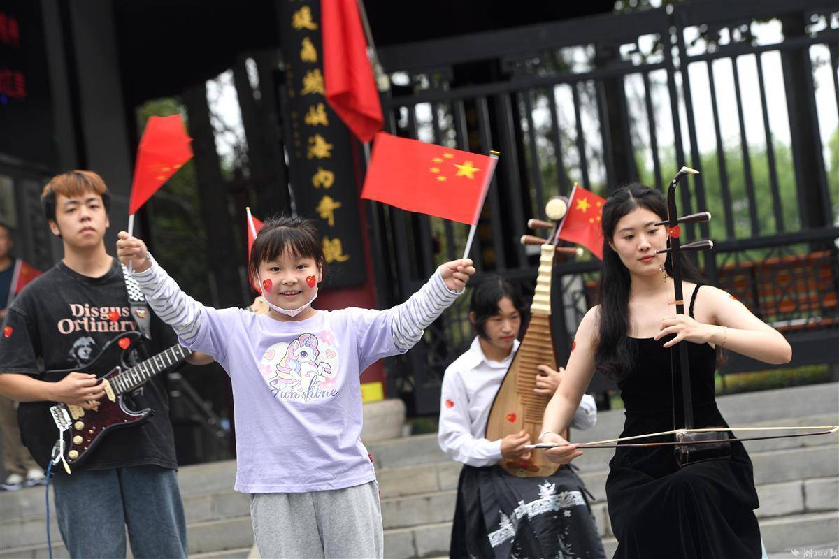 龙八国际